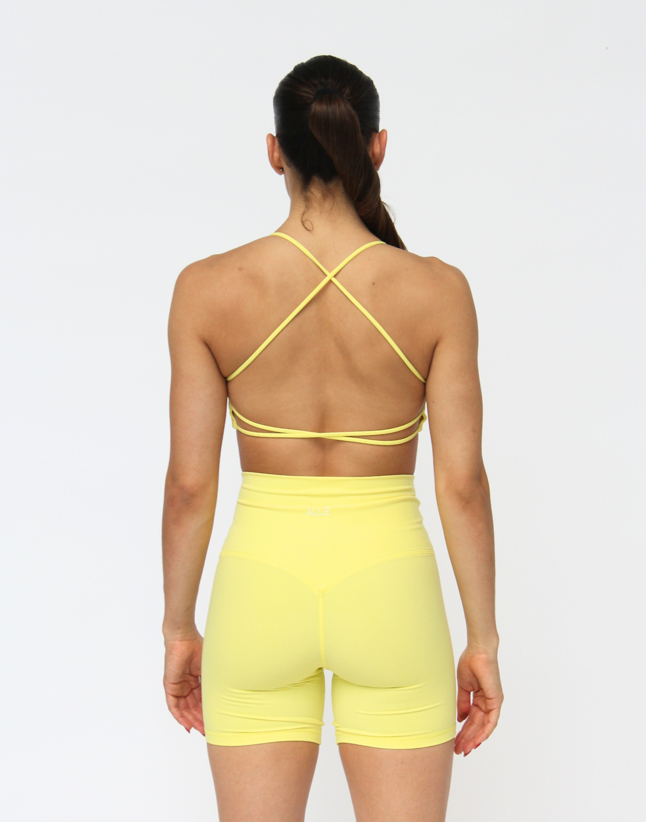 Delicate set